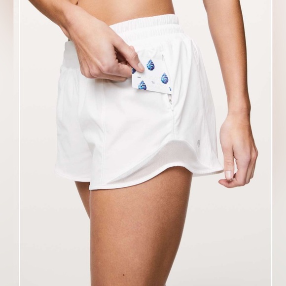 Lululemon Hotty Hot Short II *Long 4" - Picture 3 of 11